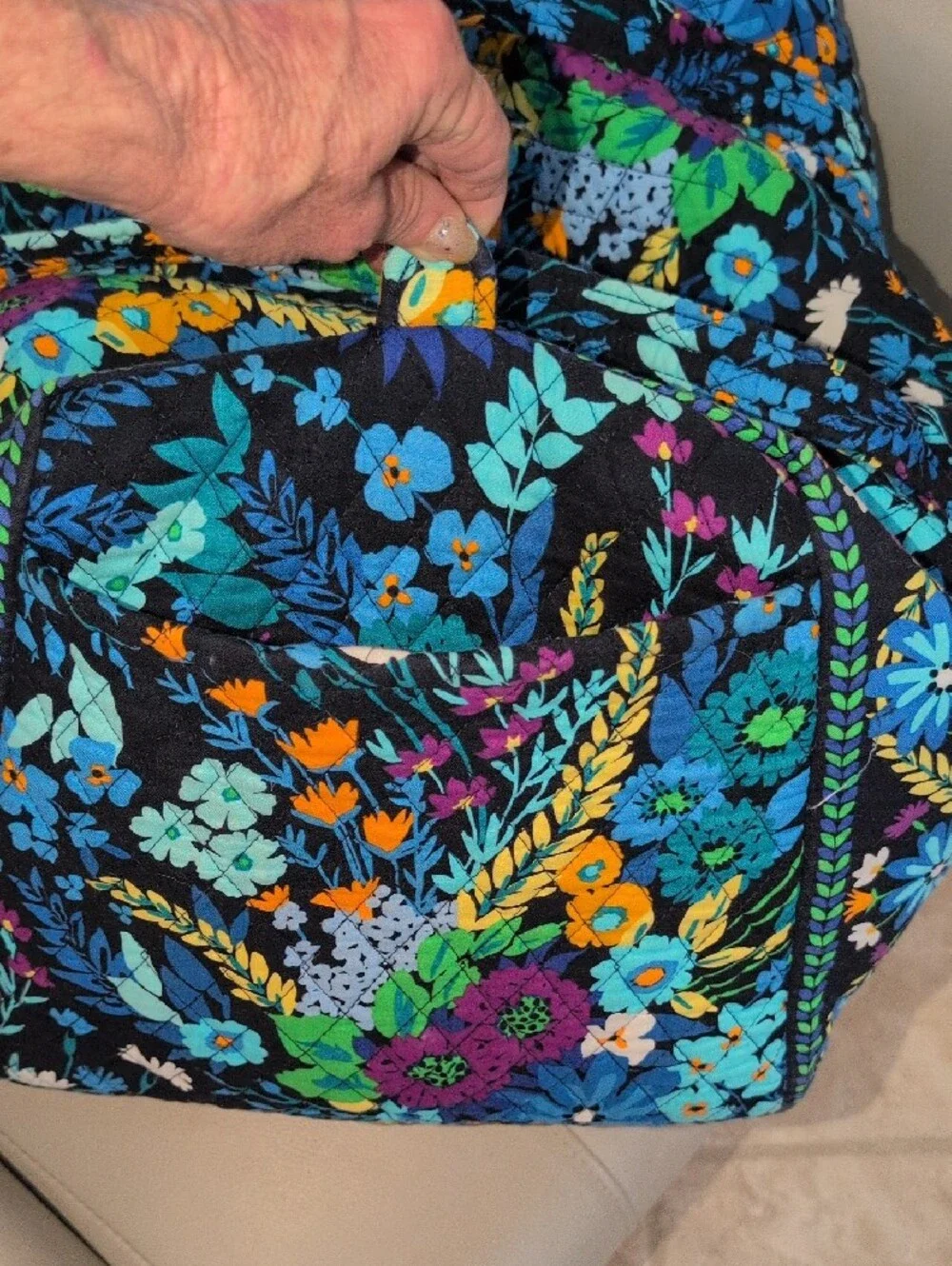 Vera Bradley Retired Pattern "Midnight Blues" Quilted Large Weekender Tote - Picture 5 of 16